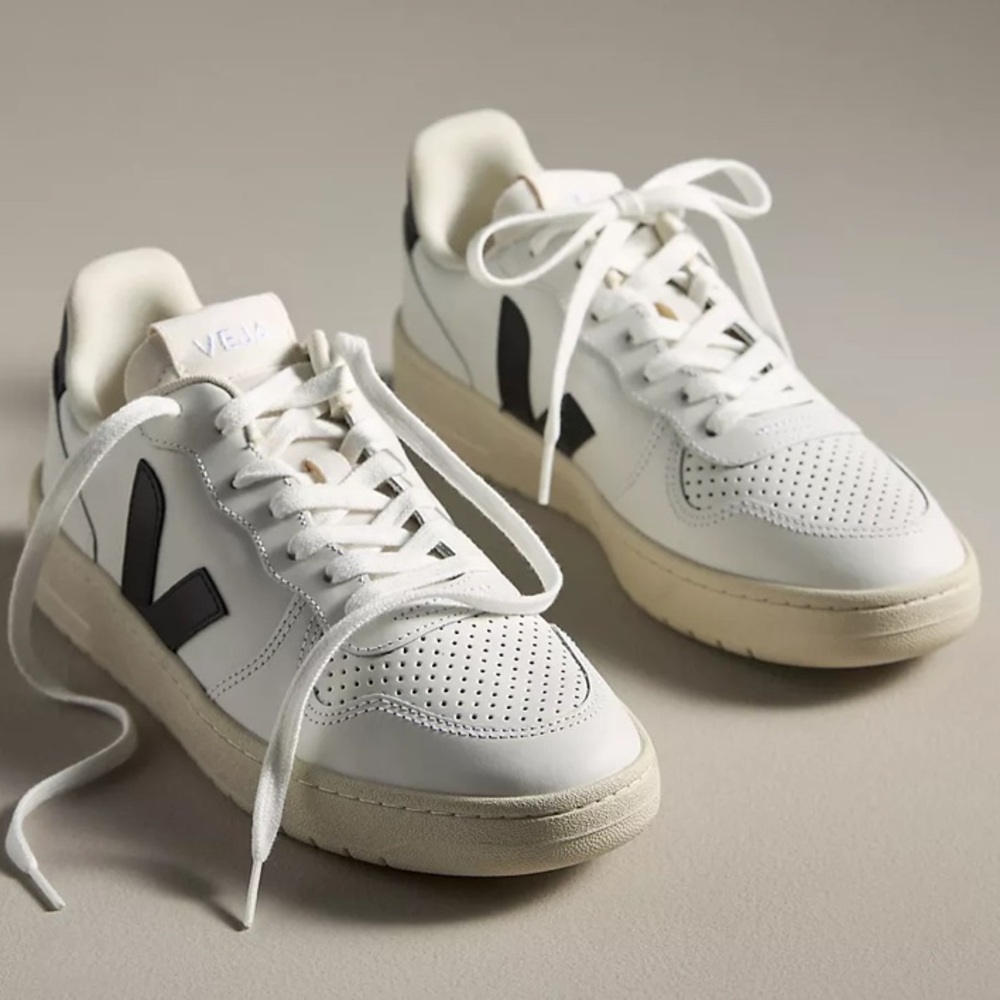 Veja V-10 White Black Womens Sneakers - Picture 15 of 16